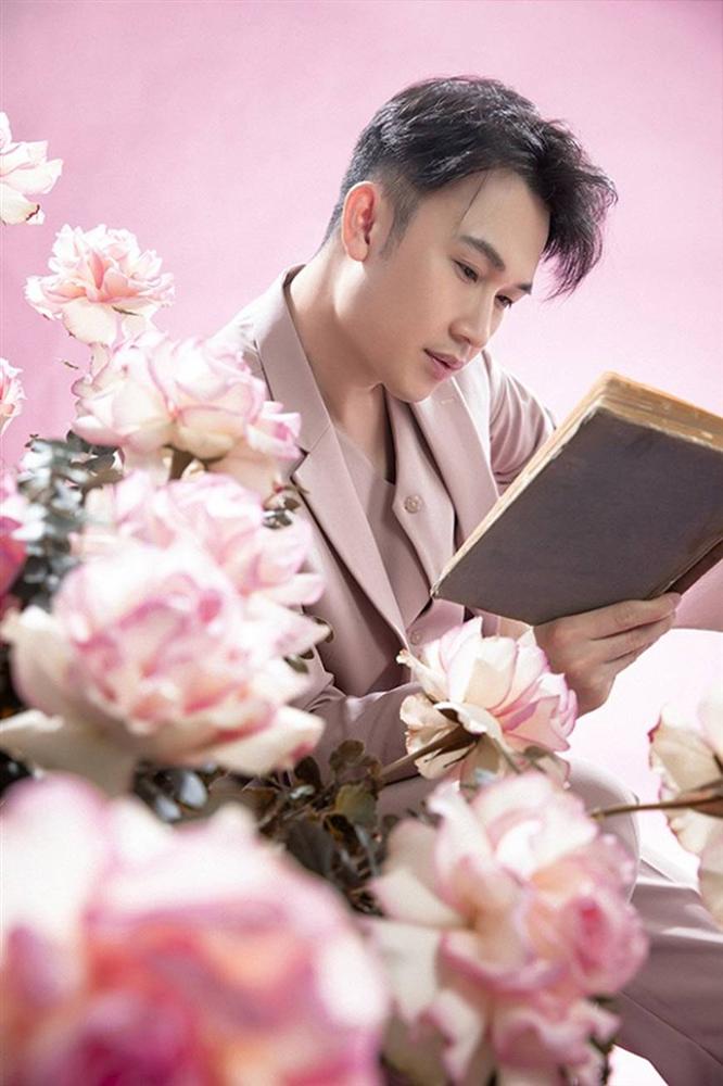 Dương Triệu Vũ hớp hồn người xem với phong cách ngọt ngào tựa hoàng tử hoa-13