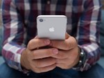 Apple tận diệt, giá iPhone lock giảm chưa từng có-3