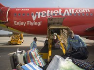 Khách phàn nàn hành lý bị vỡ, chậm bồi thường, Vietjet Air nói gì?
