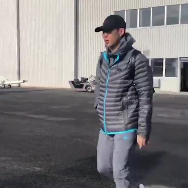 Xót xa trước những hình ảnh đầu tiên của Son Heung-min sau sự cố khiến đối thủ gãy chân: Buồn bã, thất thần và mất đi nụ cười trên môi-1