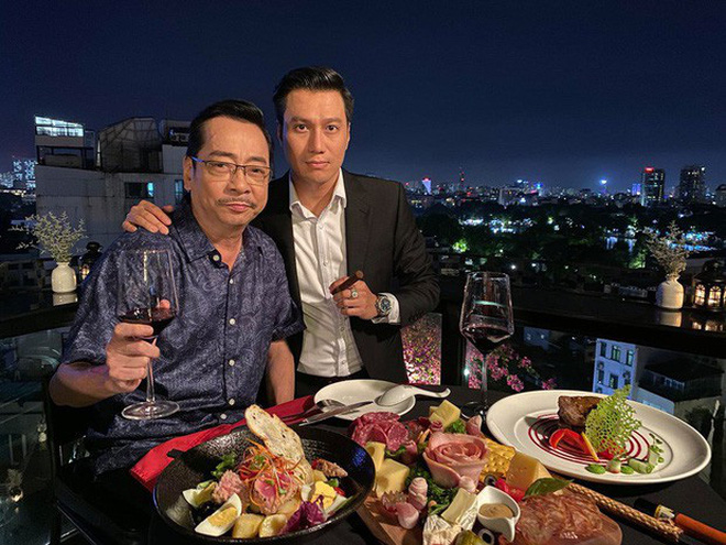 Việt Anh tích cực quay clip cận mặt sau hàng loạt tranh cãi chuyện thẩm mỹ nhưng vẫn bị phản ứng trái chiều-5