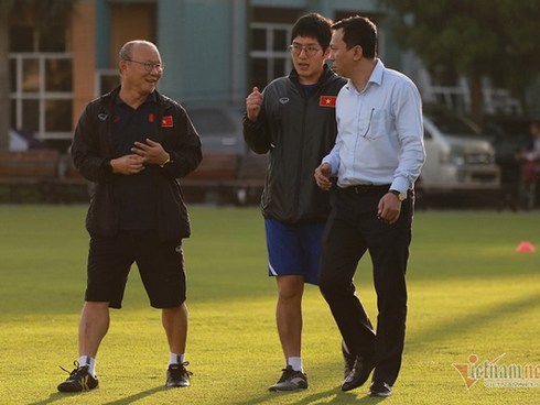 Hôm nay công bố hợp đồng với thầy Park: Mối duyên lành này chẳng phải trời đã định sao?-7