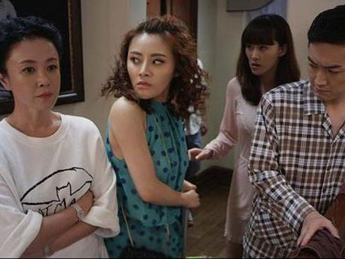 Họp gia đình, bố chồng đòi các con chu cấp tiền hàng tháng, thấy vô lý tôi liền phản đối không ngờ bị ông đuổi khỏi nhà-2