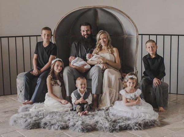 Vụ thảm sát 9 người trong gia đình Mỹ: Bé 7 tháng tuổi sống sót trong mưa đạn nhờ hành động cuối cùng của người mẹ trước khi chết-2