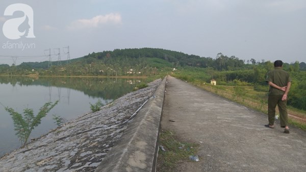 Vụ bà nội nhẫn tâm giết hại cháu gái ở Nghệ An: Nạn nhân ở cùng ông bà từ bé-6