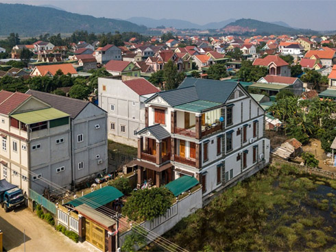 4 đại gia Việt giàu kếch xù, bỏ ra hàng trăm tỷ xây biệt thự dát vàng-9