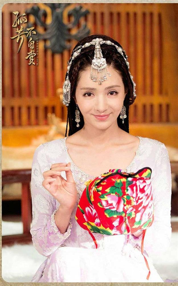 Địch Lệ Nhiệt Ba mất khỏi Tứ đại mỹ nhân Tân Cương, cô gái soán ngôi gây bất ngờ-20