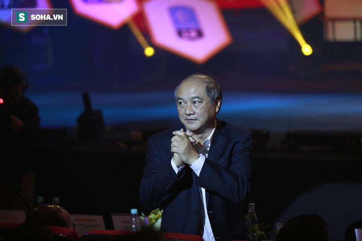 Văn Quyết: Tôi chạnh lòng vì không được giải Cầu thủ xuất sắc nhất V.League 2019-4