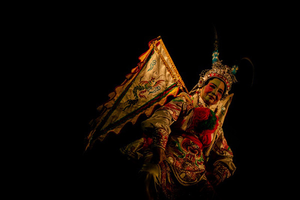‘Ươm’, triển lãm nghệ thuật đương đại rất mới của 3 nghệ sĩ trẻ-2