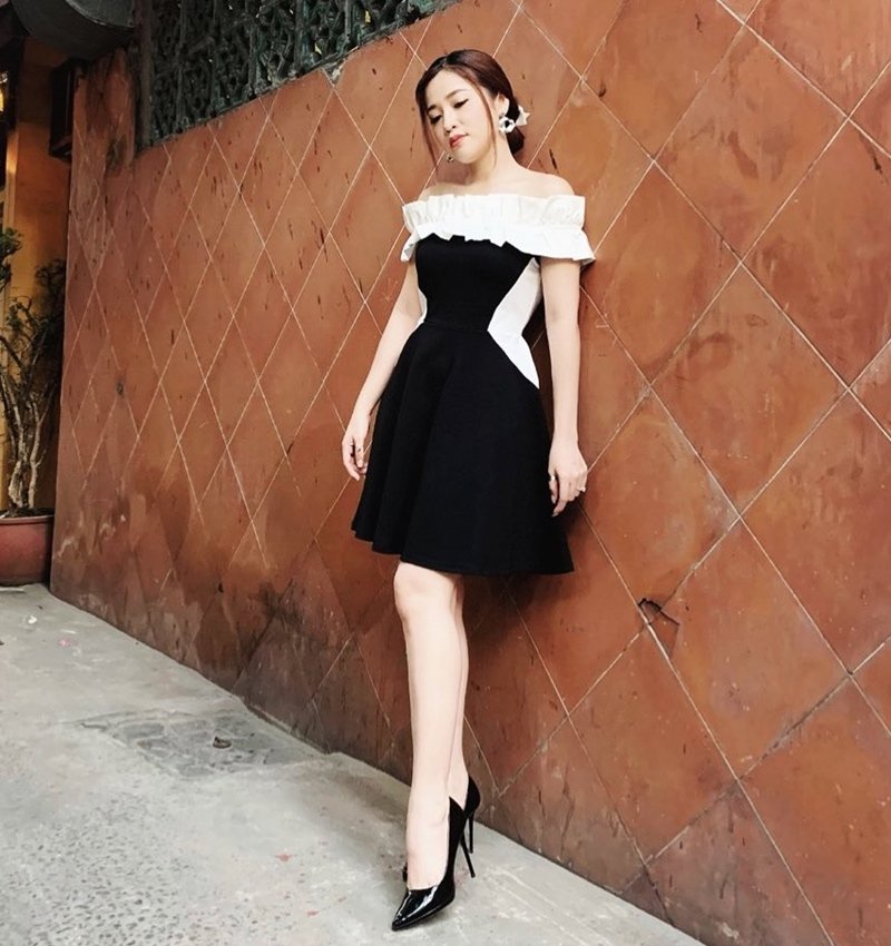 Đào Bá Lộc khoe street style như bán vé số - Linh Ka mặc áo 1 gang khoe eo thon như Ngọc Trinh-8