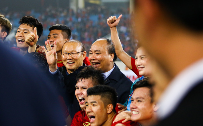 Hôm nay công bố hợp đồng với thầy Park: Mối duyên lành này chẳng phải trời đã định sao?-1