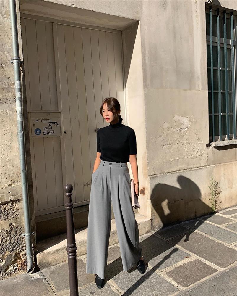 Chiều cao lý tưởng hay không thì khi diện quần ống rộng theo 3 cách sau, chân nàng nào cũng sẽ dài như siêu mẫu-12