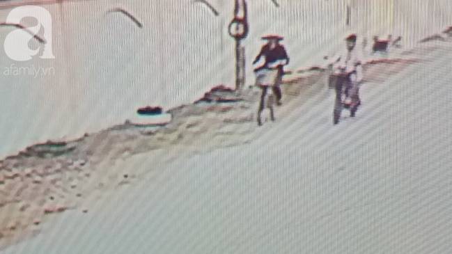 Vụ bà nhẫn tâm sát hại cháu ở Nghệ An: Bí ẩn hoa cúng nghi can mang theo ra hiện trường-5