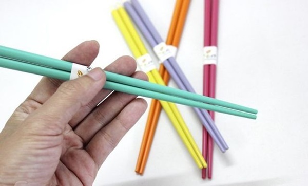 Phát hiện đũa có đặc điểm này cần vứt ngay, kẻo ăn phải chất gây ung thư-3