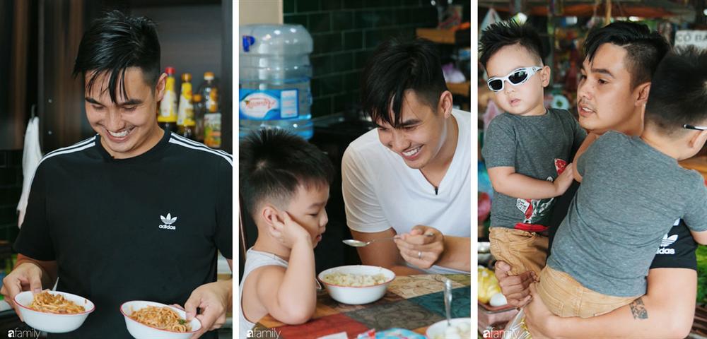 Lần đầu chứng kiến ông bố trẻ Baggio một ngày vật lộn với 2 cậu nhóc sinh đôi, tiết lộ từng phải tìm cách tránh mặt con vì quá stress-20