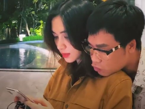 Động thái của Hòa Minzy sau 1 ngày xôn xao tin đồn vừa sinh con cho bạn trai đại gia