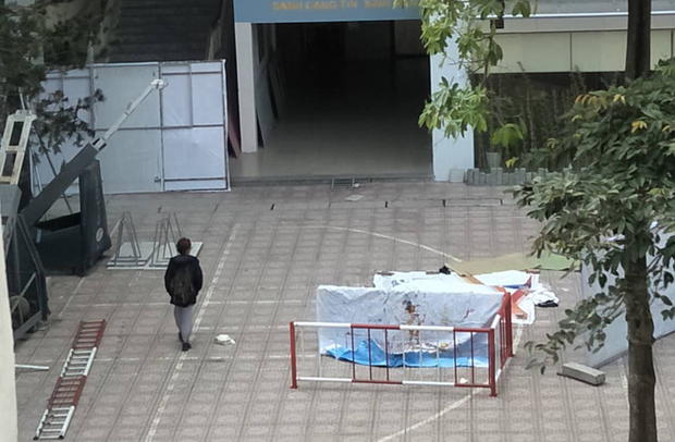 Sinh viên ĐH Kiến Trúc nhảy lầu tử vong, rơi trúng sinh viên khác khiến người này nguy kịch-1