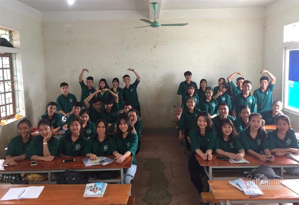 Đôi bạn khổng lồ và tí hon” chênh nhau đến nửa mét-3