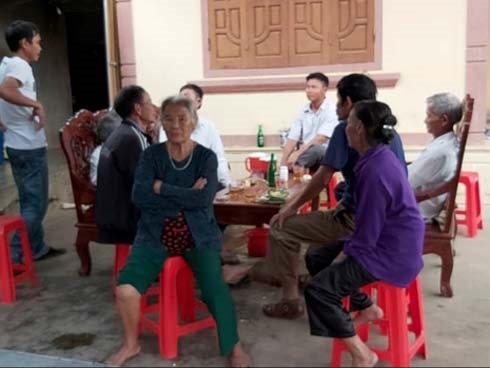 Vụ nữ sinh lớp 6 tử vong ở đập nước: Người dân khẳng định bà nội nợ rất nhiều, nghi ngờ bà này tham gia lô đề