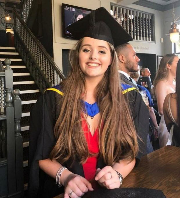 Gặp gỡ bạn trai quen qua mạng, cô gái trẻ bị giết chết trong lúc hưng phấn làm chuyện ấy, hình ảnh buổi hẹn cuối gây rùng mình-1