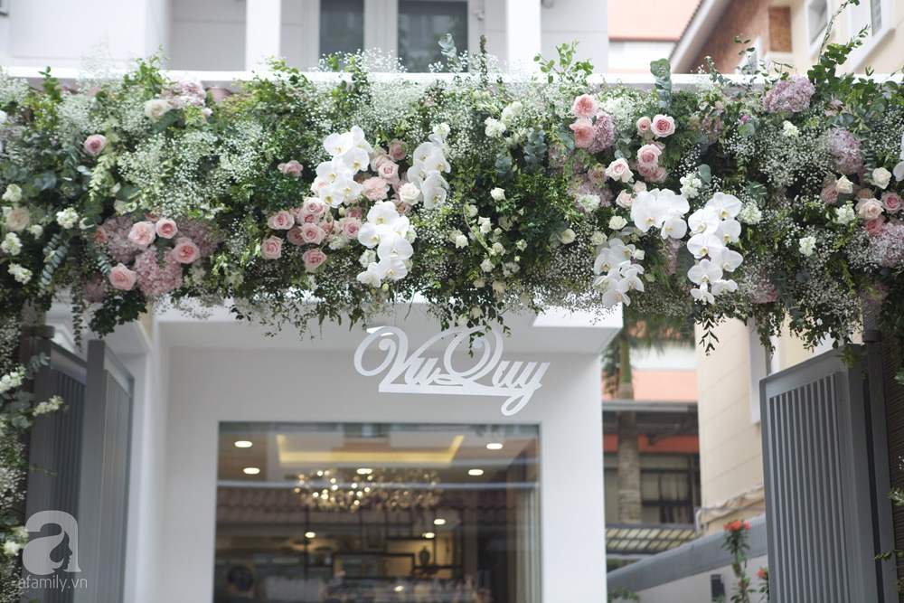 Lễ rước dâu Đông Nhi - Ông Cao Thắng: Lộ diện bố chồng quyền lực của Đông Nhi-45