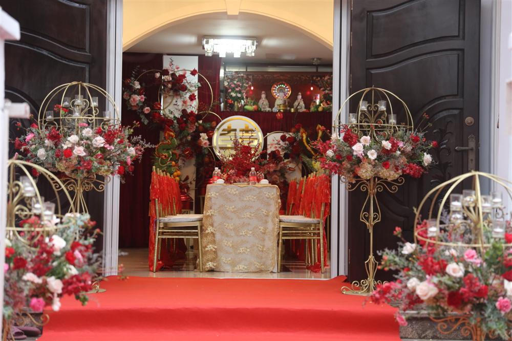 Lễ rước dâu Đông Nhi - Ông Cao Thắng: Lộ diện bố chồng quyền lực của Đông Nhi-47