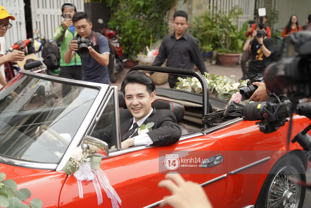 Lễ rước dâu Đông Nhi - Ông Cao Thắng: Lộ diện bố chồng quyền lực của Đông Nhi-27