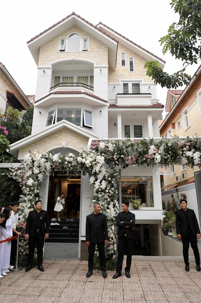 Biệt thự của Ông Cao Thắng và Đông Nhi trong ngày ăn hỏi-7