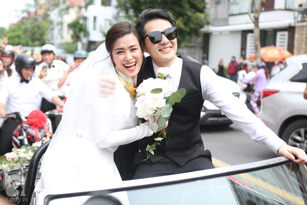 Lễ rước dâu Đông Nhi - Ông Cao Thắng: Lộ diện bố chồng quyền lực của Đông Nhi-6