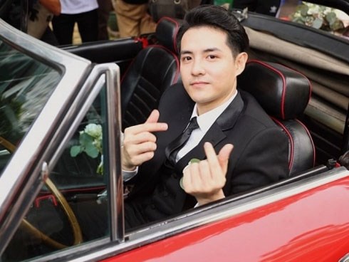 Cận cảnh dàn siêu xe rước dâu trong lễ ăn hỏi Đông Nhi - Ông Cao Thắng
