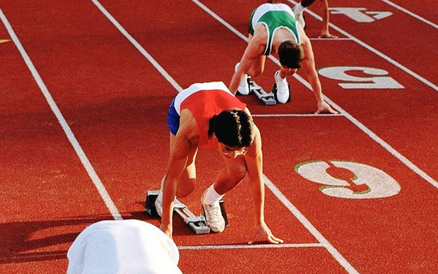 Bài diễn thuyết chấn động của nữ sinh viên sau 10 năm tốt nghiệp: Những người thắng ở vạch xuất phát chưa chắc có thể chạy tới cuối cùng!-1