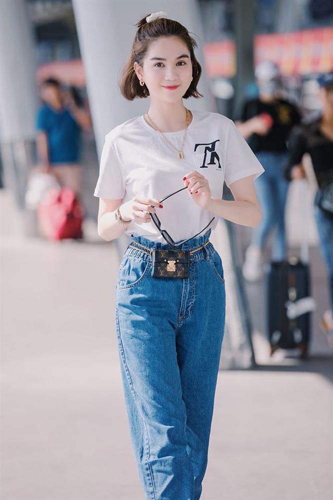 Nhìn Ngọc Trinh chất hàng hiệu la liệt đầy nhà, ai cũng phải trầm trồ: Đúng là thánh nữ hàng hiệu!-1