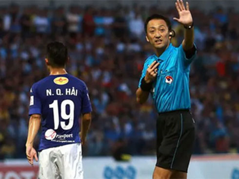 Hé lộ trọng tài cầm còi trận Việt Nam - Thái Lan: Hóa ra là người quen, từng nhiều lần đẹp trai với thầy trò HLV Park Hang-seo-3