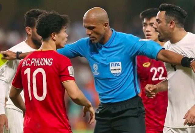Trọng tài người Nhật điều khiển trận đội tuyển Việt Nam tiếp UAE-2