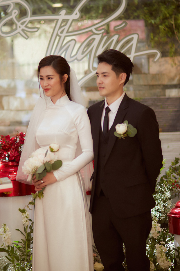 Ảnh nét căng bên trong lễ trước dâu Đông Nhi: Nữ chính đẹp xuất thần, không ngừng chăm sóc hôn phu như ngày mới yêu!-13