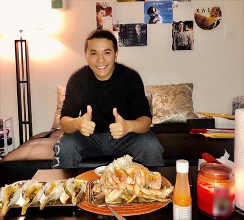 Khoe hình tự nấu ăn ngập ngụa đồ ngon nhưng nam ca sĩ 2 con bị bạn bè phẫn nộ-1