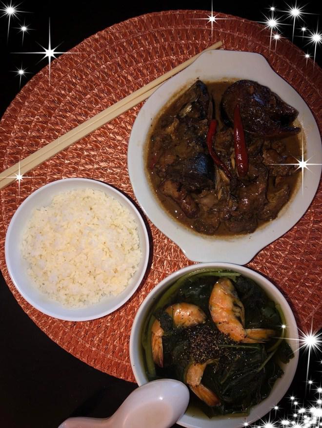 Khoe hình tự nấu ăn ngập ngụa đồ ngon nhưng nam ca sĩ 2 con bị bạn bè phẫn nộ-11