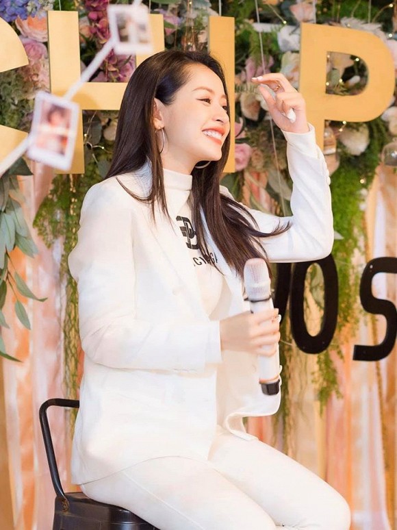 Chi Pu tung loạt ảnh quá ư là xinh chụp trong buổi họp fan tại Hà Nội-2