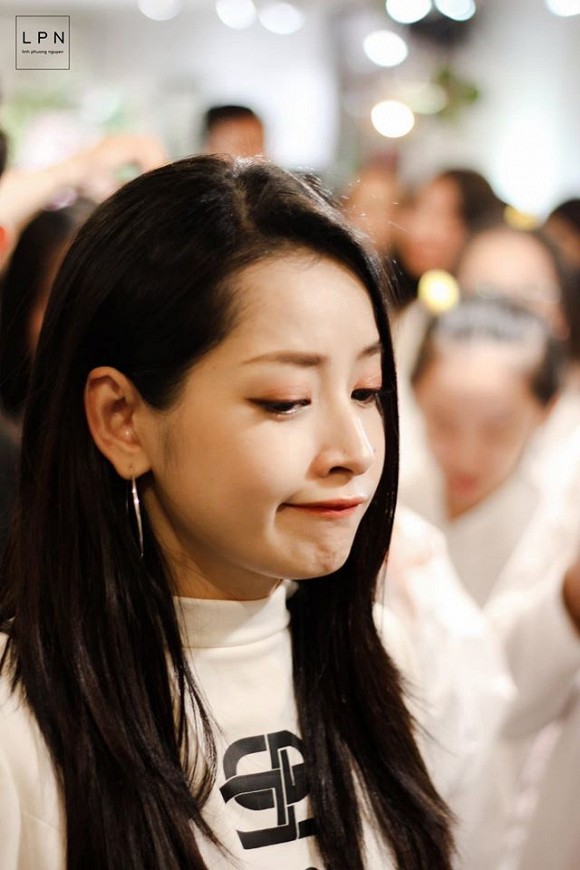 Chi Pu tung loạt ảnh quá ư là xinh chụp trong buổi họp fan tại Hà Nội-3