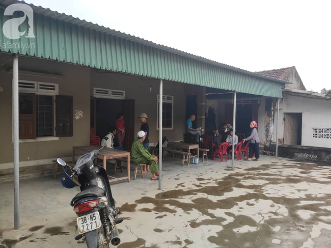 Vụ 39 người trong container ở Anh: Xót xa những người mẹ, người vợ tha hương không được về gặp con, gặp chồng lần cuối-1