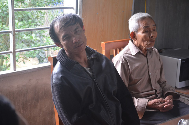 Nhìn lên bàn thờ với tấm di ảnh tạm, con thơ ngơ ngác khi mất bố sau vụ 39 thi thể trong container ở Anh: Mẹ ơi, sao bố lại nằm đó?-4