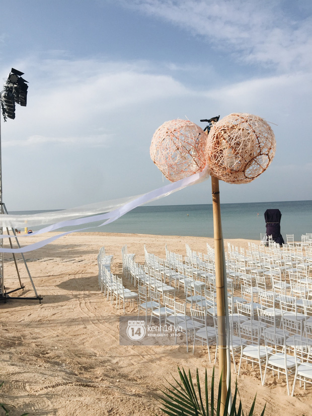 Không gian lễ cưới Đông Nhi - Ông Cao Thắng đã hoàn thiện, đẹp lung linh như cổ tích giữa biển đảo Phú Quốc-2