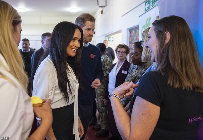Meghan Markle lần đầu tiết lộ thông tin mới về con trai đầu lòng nhưng cư dân mạng nghi ngờ một chi tiết vô lý-1
