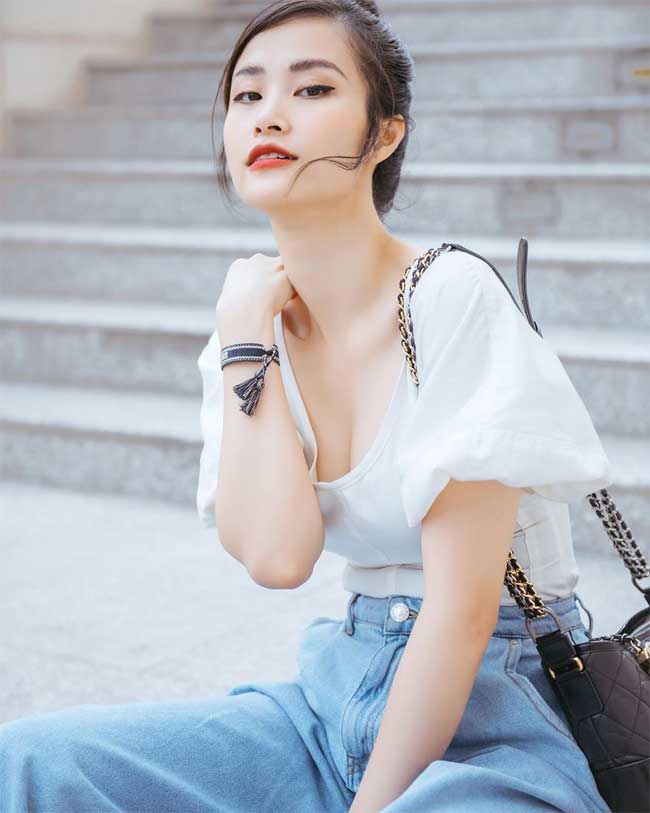 Trước khi làm dâu đại gia, Đông Nhi có gu mặc cực kỳ táo bạo, vài lần bị la ó phản cảm-13