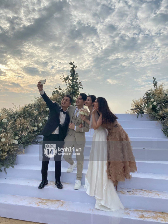 Đám cưới Đông Nhi và Ông Cao Thắng: Chú rể xúc động nói Cảm ơn em đã dành hết Thanh Xuân của mình cho anh... Anh Yêu Em...-29