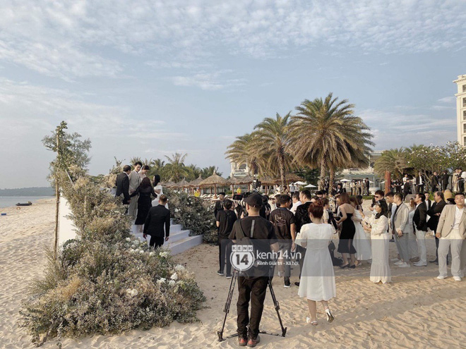 Đám cưới Đông Nhi và Ông Cao Thắng: Chú rể xúc động nói Cảm ơn em đã dành hết Thanh Xuân của mình cho anh... Anh Yêu Em...-24