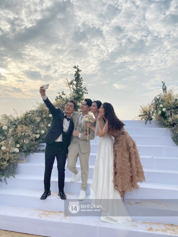 Đám cưới Đông Nhi và Ông Cao Thắng: Chú rể xúc động nói Cảm ơn em đã dành hết Thanh Xuân của mình cho anh... Anh Yêu Em...-13