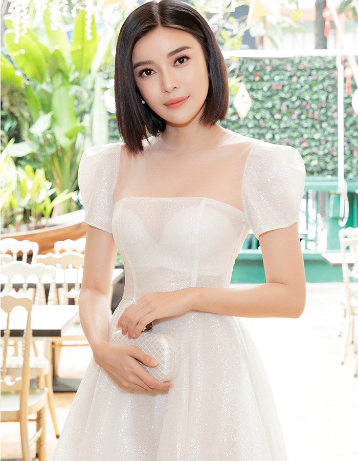 Gu thời trang đối lập của ba nàng tên Hà hot nhất showbiz Việt-13