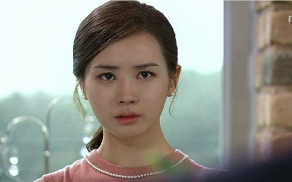 Thấy con trai hì hụi vào bếp, mẹ chồng vào tận phòng dựng con dâu dậy, tôi đáp 1 câu khiến bà không thốt nên lời-1