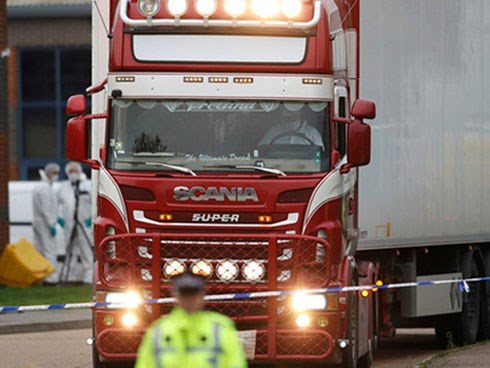 Người thân ở Hải Phòng của 1 trong 39 nạn nhân tử vong trong xe container: